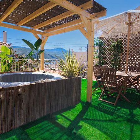 Flowers In The City - Elegant Home In Argostoli 외부 사진