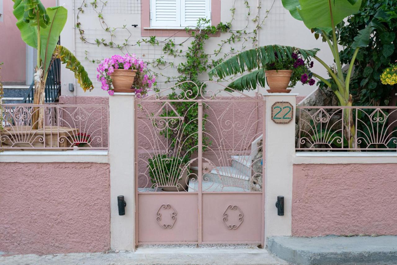 Flowers In The City - Elegant Home In Argostoli 외부 사진