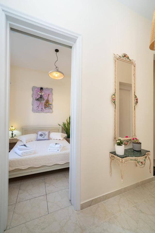 Flowers In The City - Elegant Home In Argostoli 외부 사진